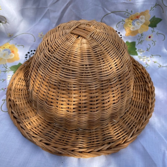 Vintage Chinese wicker Hat w/lining - Picture 1 of 3
